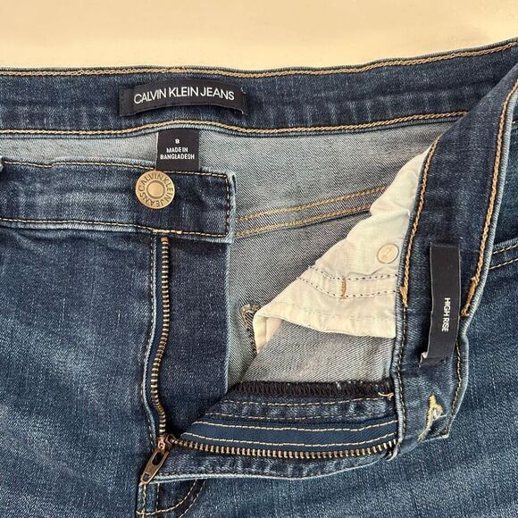 Calvin Klein Jeans Women’s Denim Shorts Size 8 Cuffed Blue Mid Rise Stretch - Picture 6 of 9